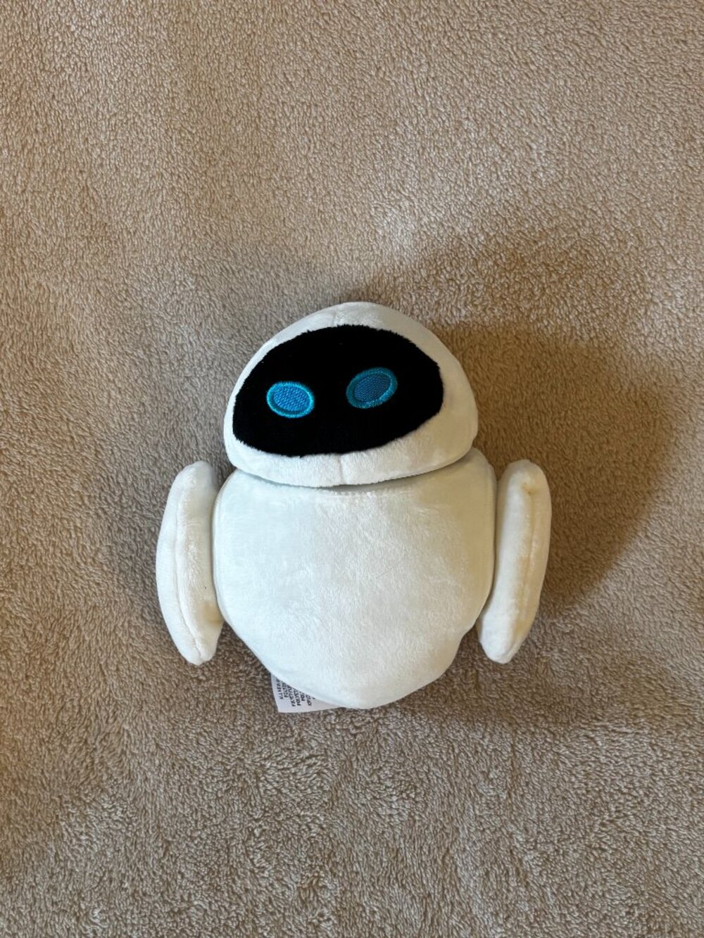 DISNEY STORE 6" EVE Plush Toy from the movie WALL-E for Age 3+ Years
